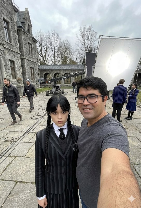 Realistic behind-the-scenes selfie